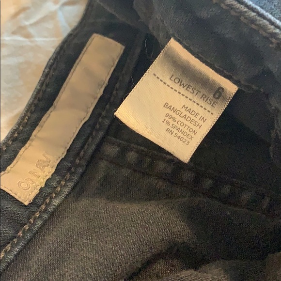 Dark blue pull on jean shorts with button accents - Picture 3 of 3